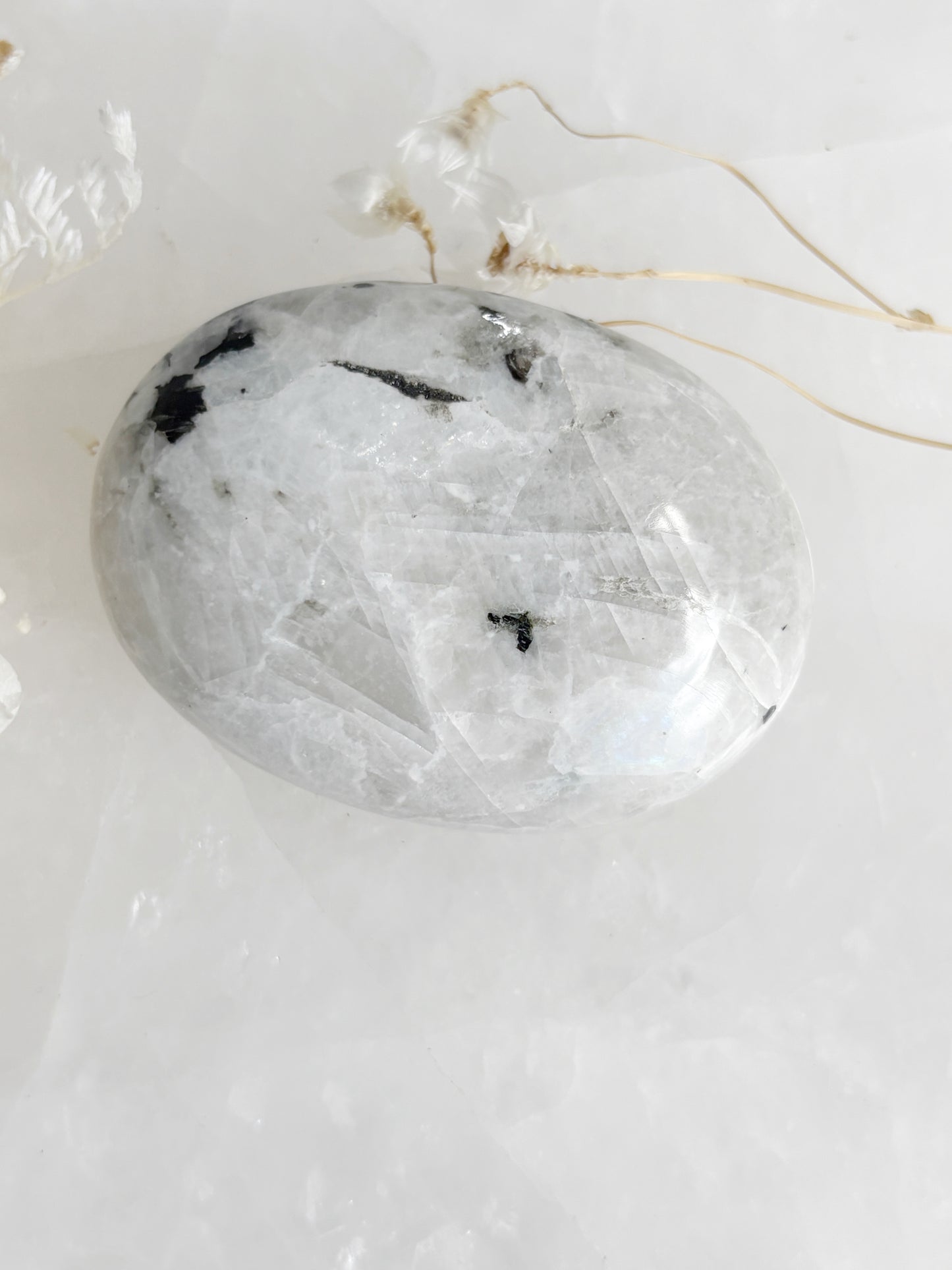 RAINBOW MOONSTONE PALM STONE || RMP02