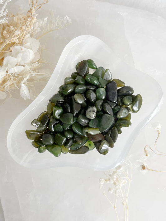 NEPHRITE JADE CHIPS || 100G