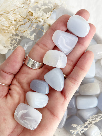 BLUE CHALCEDONY TUMBLE