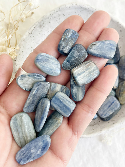 BLUE KYANITE TUMBLE || INTUITIVELY CHOSEN
