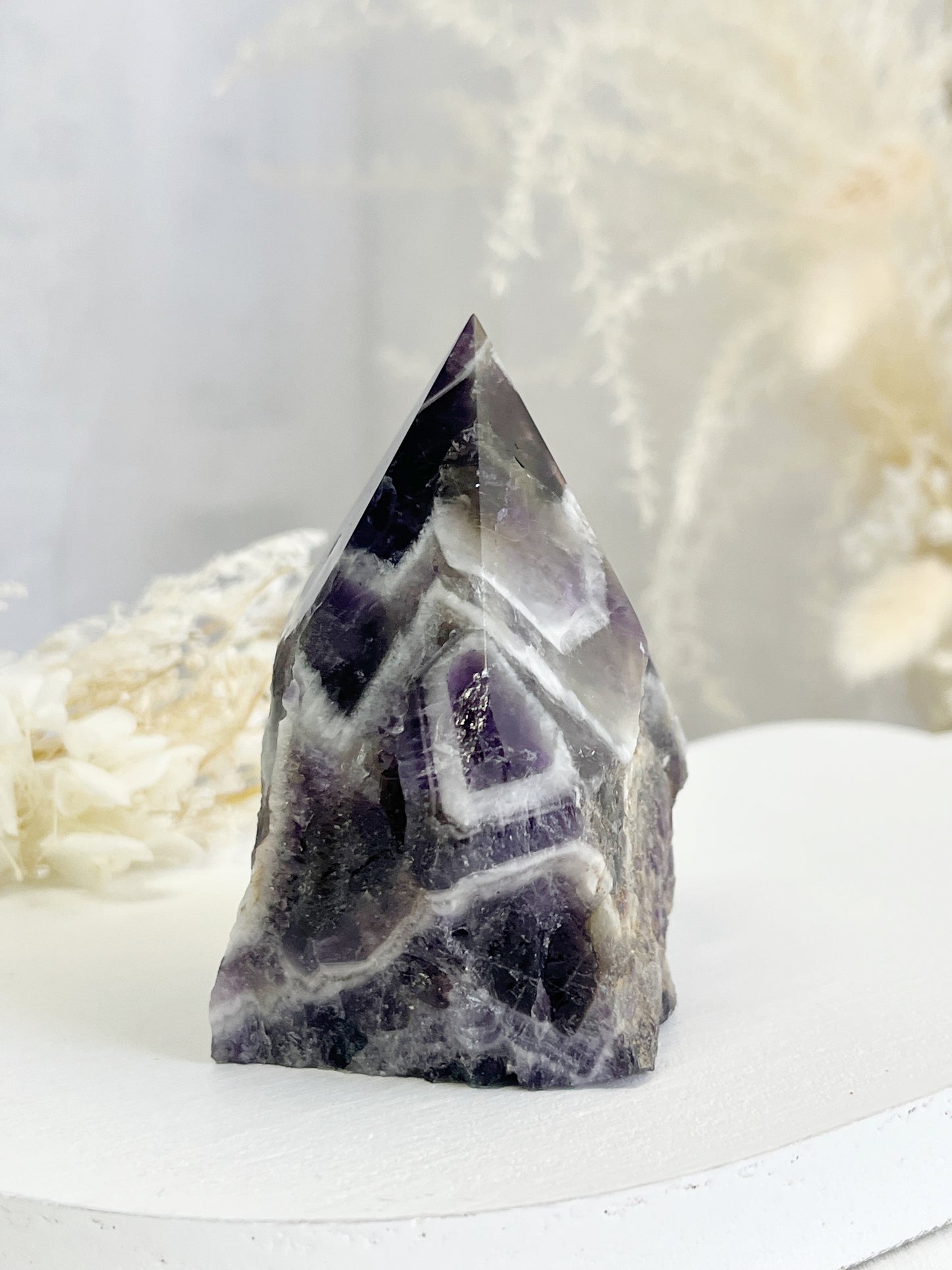 DREAM AMETHYST SEMI POLISHED POINT || 32101