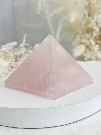 ROSE QUARTZ PYRAMID || 32106