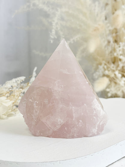 ROSE QUARTZ SEMI POLISHED POINT || 32096