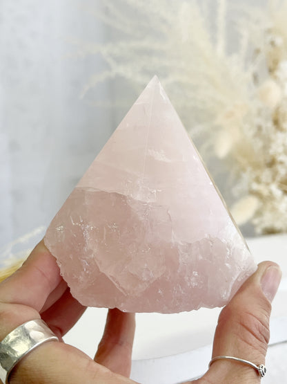 ROSE QUARTZ SEMI POLISHED POINT || 32096