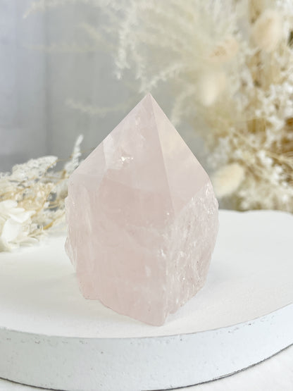 ROSE QUARTZ SEMI POLISHED POINT || 32098