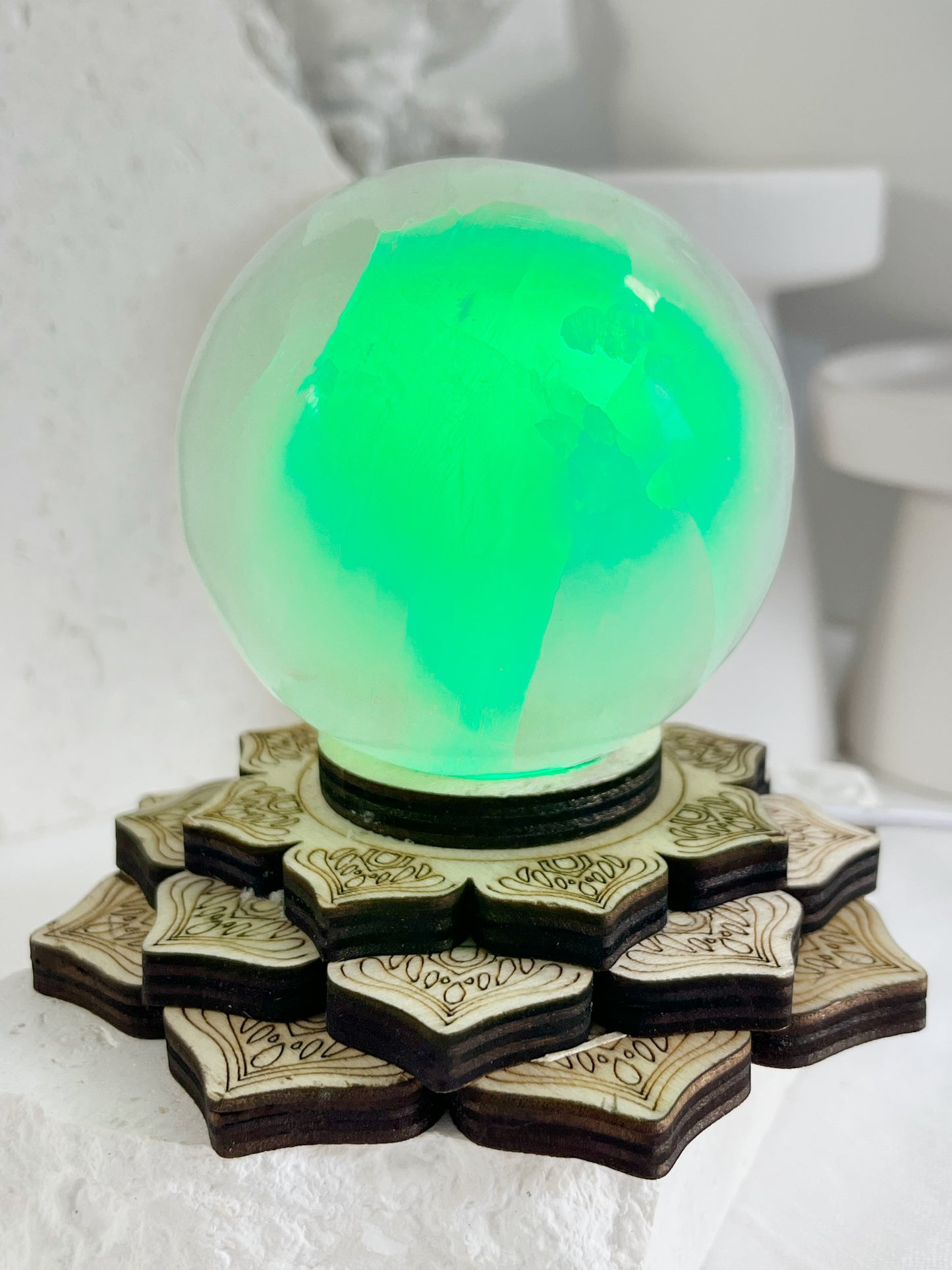 LOTUS LAMP BASE || USB POWERED WHITE OR MULTI