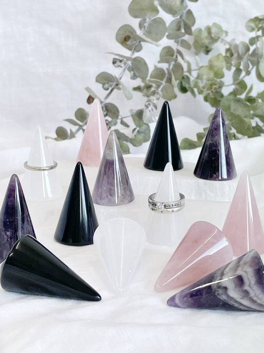 CRYSTAL RING CONE