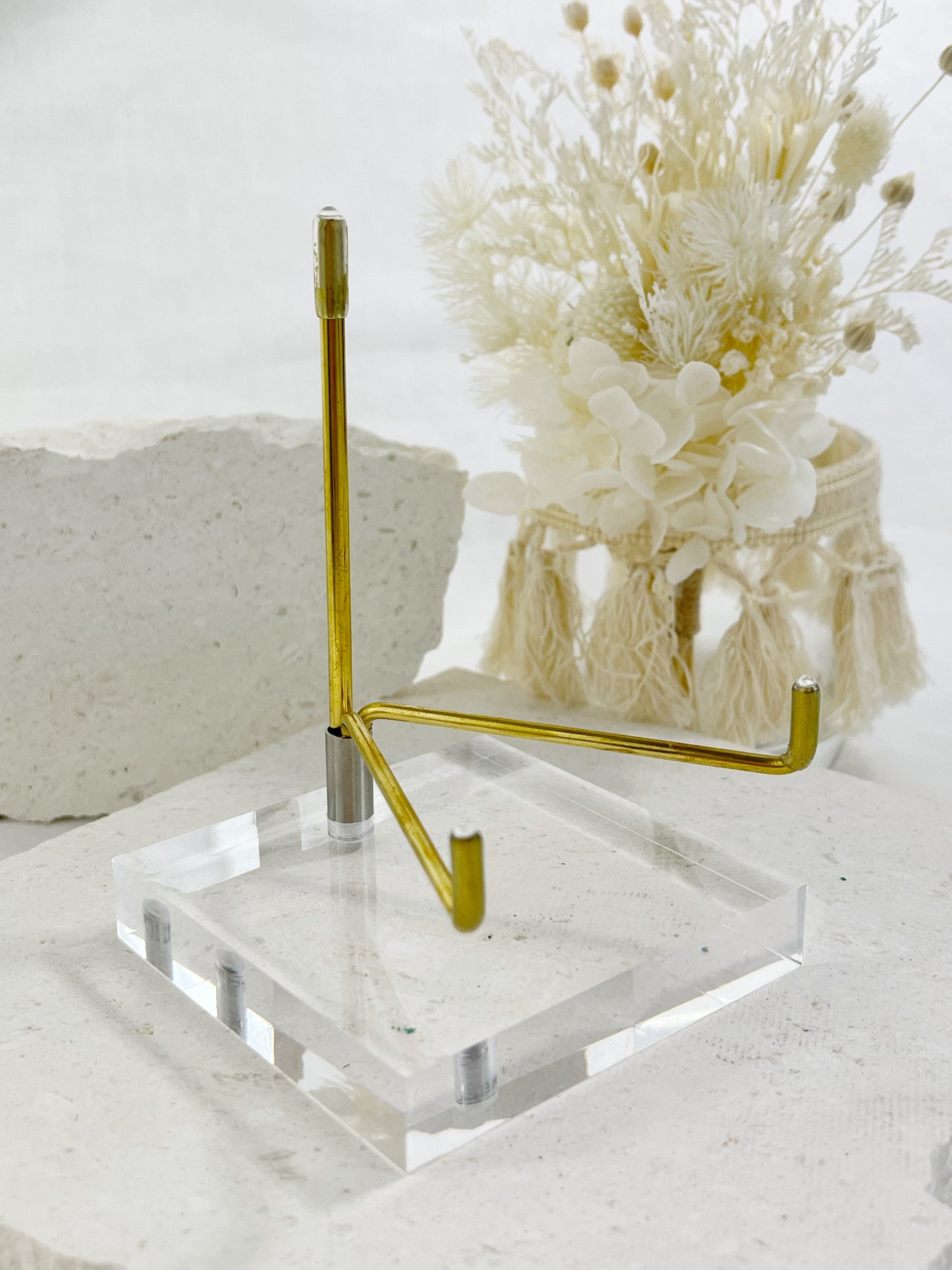 ADJUSTABLE STAND | GOLD