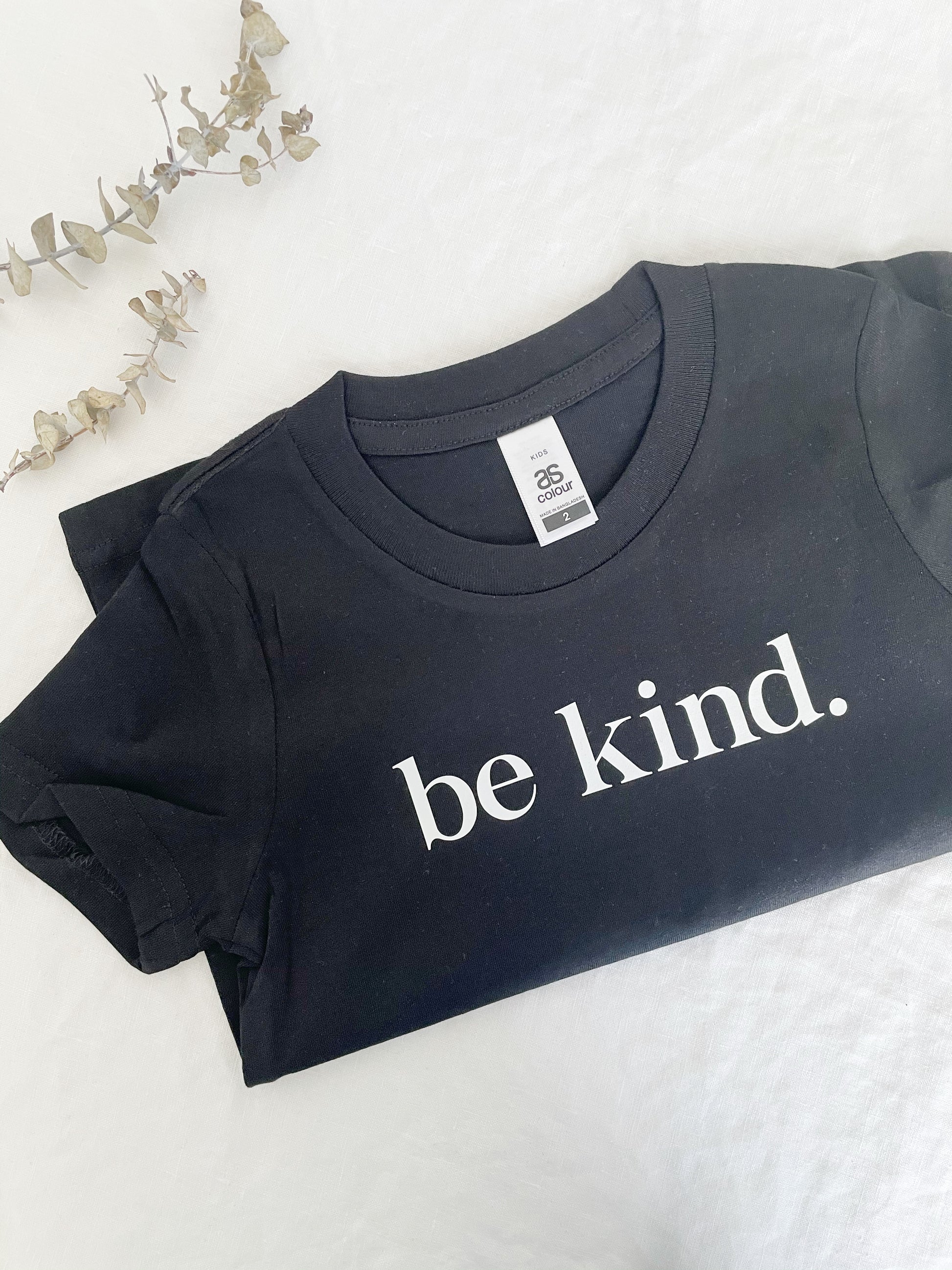 BE KIND KIDS T-SHIRT, BLACK WITH WHITE