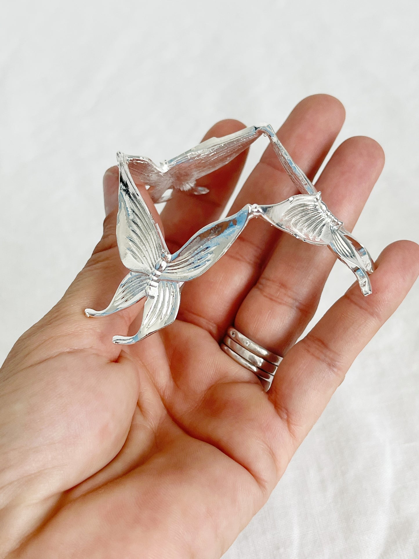 BUTTERFLY STAND | SILVER LARGE