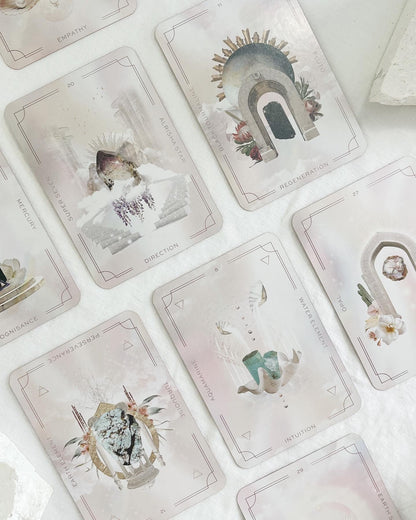 ASTRAL REALMS CRYSTAL ORACLE || DARK MOON CRYSTALS AND PRISM + FLEUR